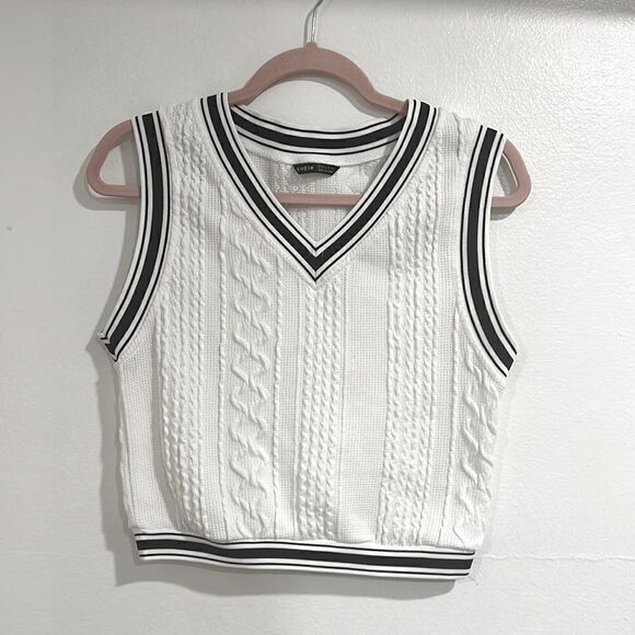 Shein Cropped Sweater Vest NWOT - Picture 2 of 4
